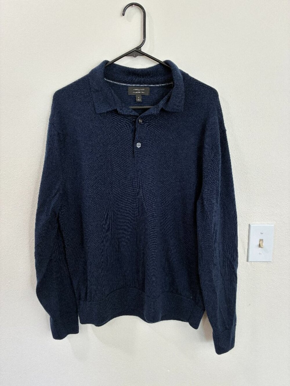 Long sleeve shirt/sweater
